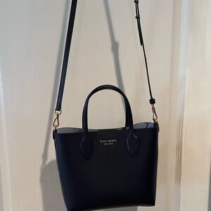 Kate spade crossbody. Brand new, only used 1 time.